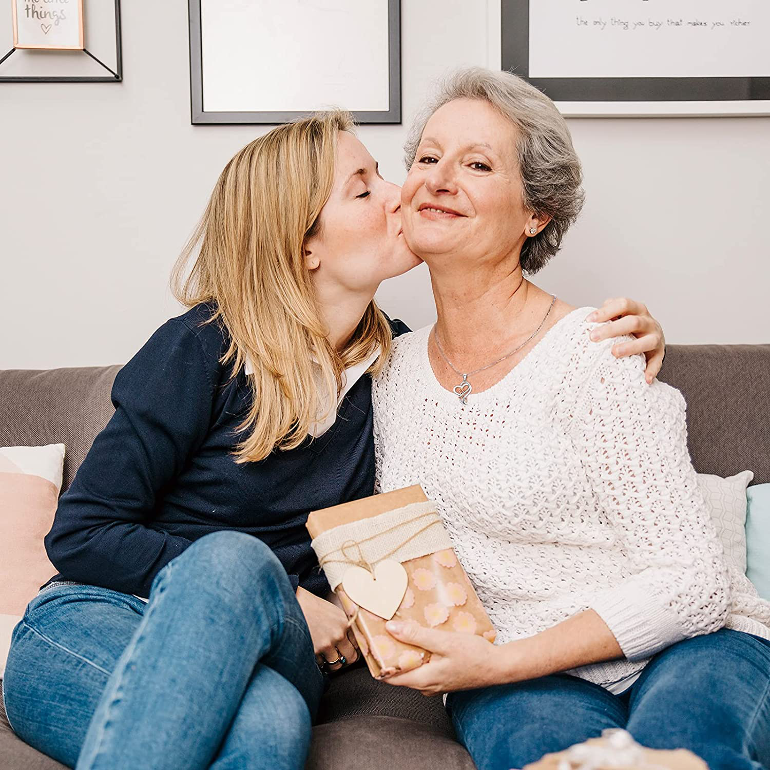 Sterling Silver Heart Rose Necklaces for Women,Christmas Birthday Jewelry Gifts for Mom Girlfriend Wife Daughter