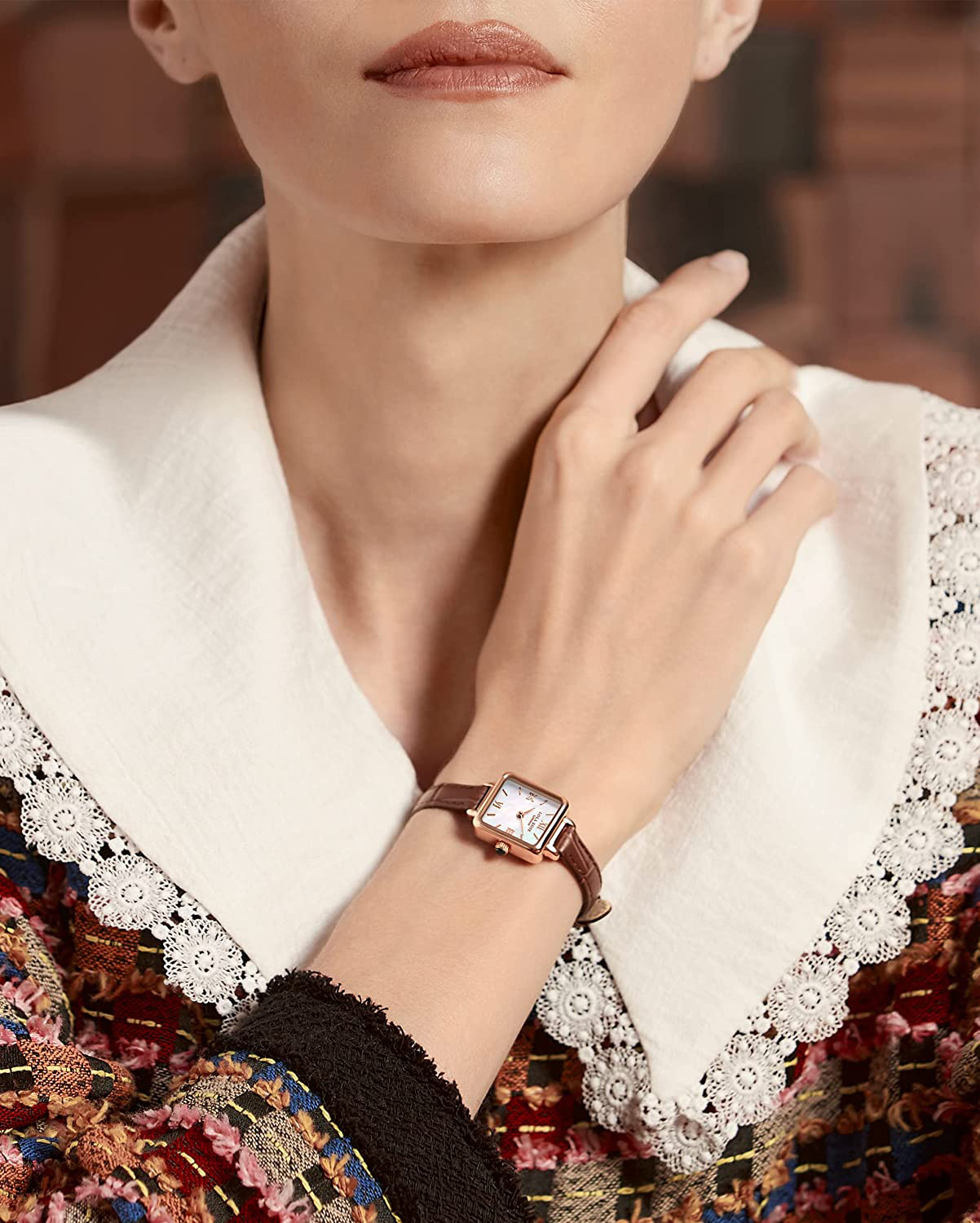 Lola Rose Women'S Natural Gemstone Dial with Genuine Leather Strap Watch