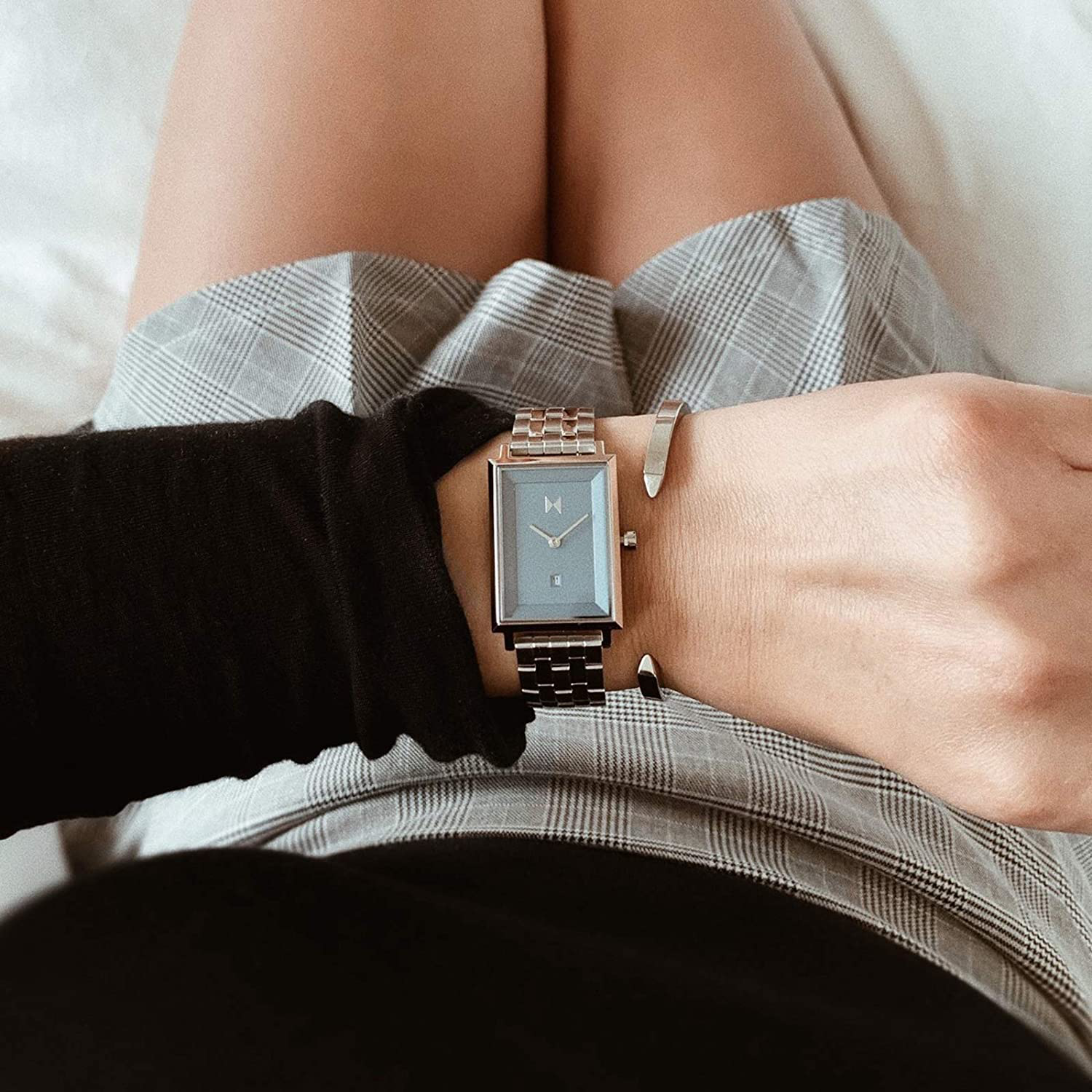 MVMT Women'S Minimalist Signature Square Watch