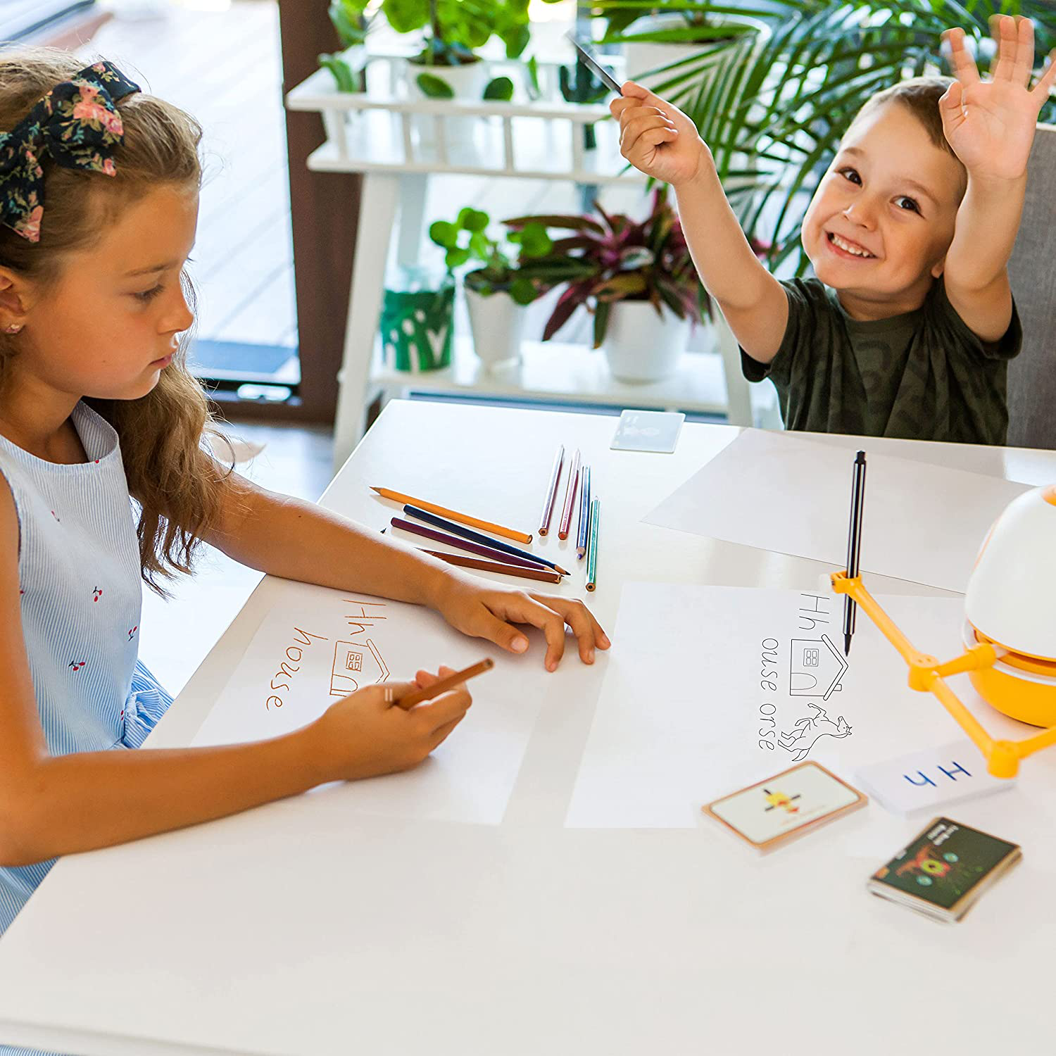 WEDRAW Learning Educational Robot Toys for 3 4 5 Year Old Kids,Interactive Talking Drawing Robot Teach Math Sight Words Preschool Kindergarten Learning Activities Toy Gift for Girls and Boys Age 3-5