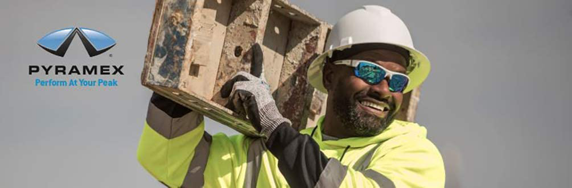 Pyramex Ridgeline Full Brim Hard Hat, Vented, 4-Point Ratchet Suspension, Matte Black Graphite Pattern