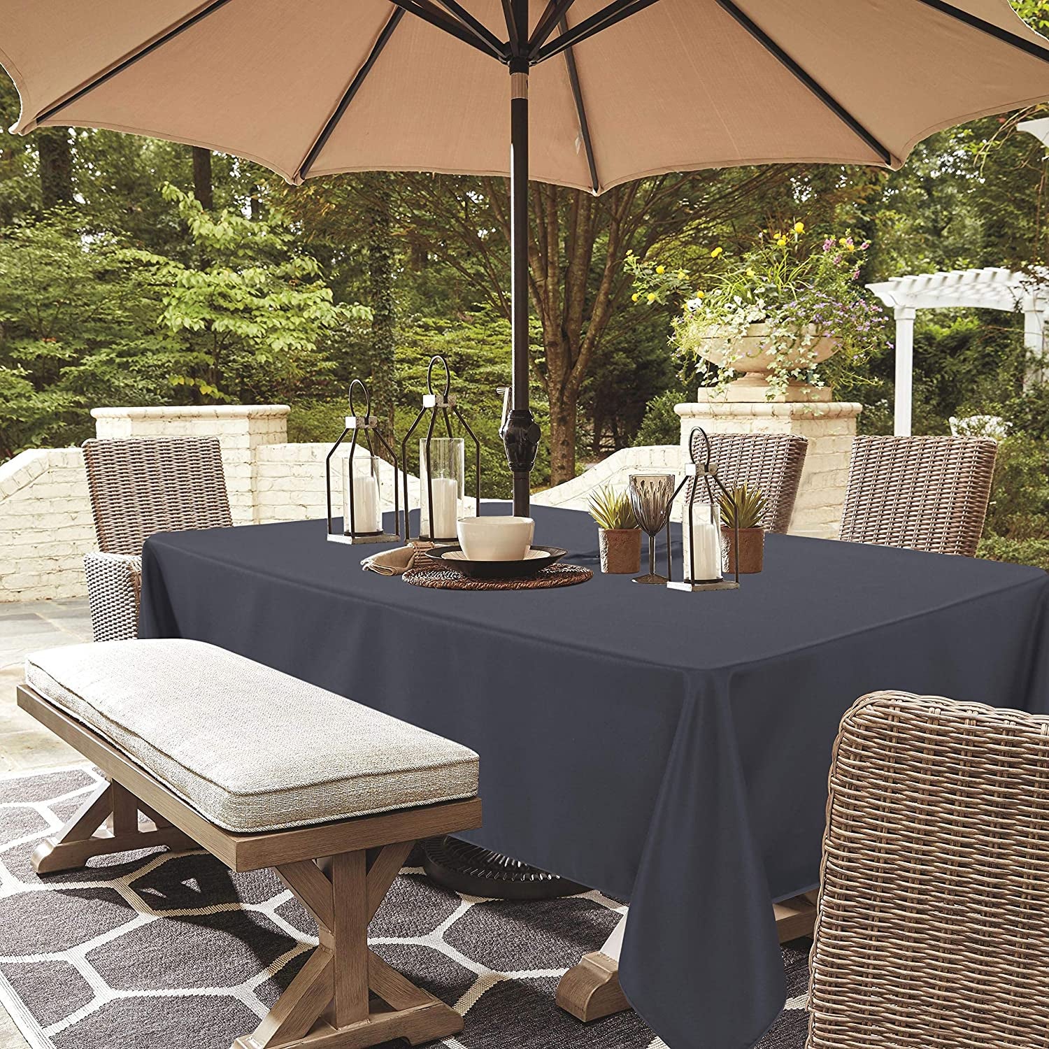 Outdoor and Indoor Tablecloth - Washable Waterproof Wrinkle Free Table Cloth with Zipper and Umbrella Hole for Spring/ Summer/ Party/ Picnic/ BBQS/ Patio (Round 60 Inch, Grey)